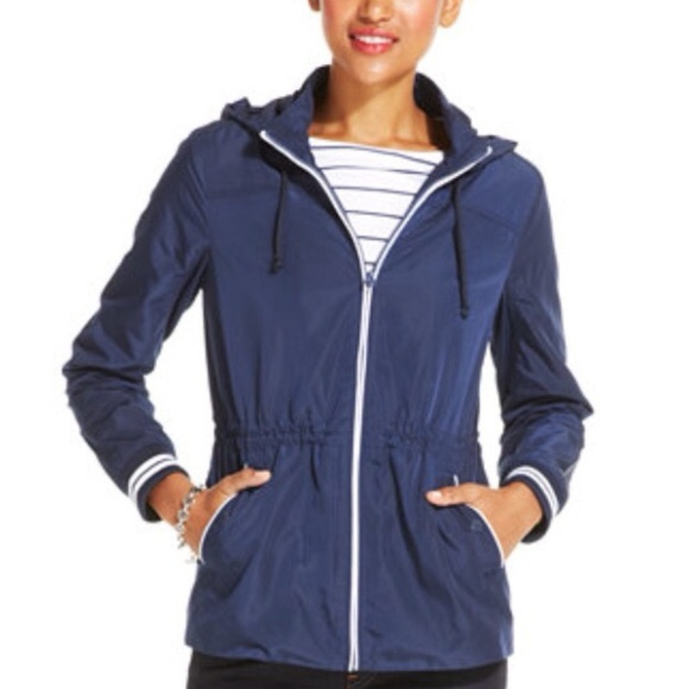 Tommy Hillfiger || Woman’s blue Windbreaker size xl